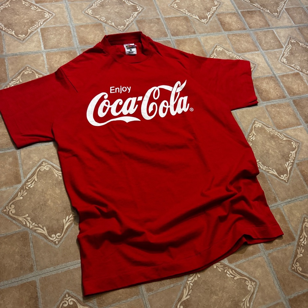 Vintage 90s Enjoy Coca-Cola T-Shirt - Single Stitch - Made in Canada - Size L.